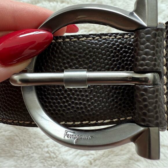 Salvatore Ferragamo stingray genuine leather belt size 40 Authentic Retail 950 - Picture 3 of 12